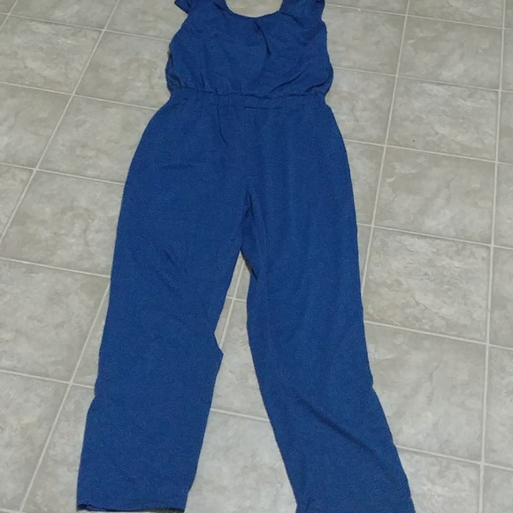 One piece jumpsuit - Picture 1 of 4